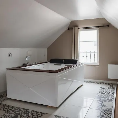 Apartment Evasion Prestige - Duplex Balneo, Sauna & Billard